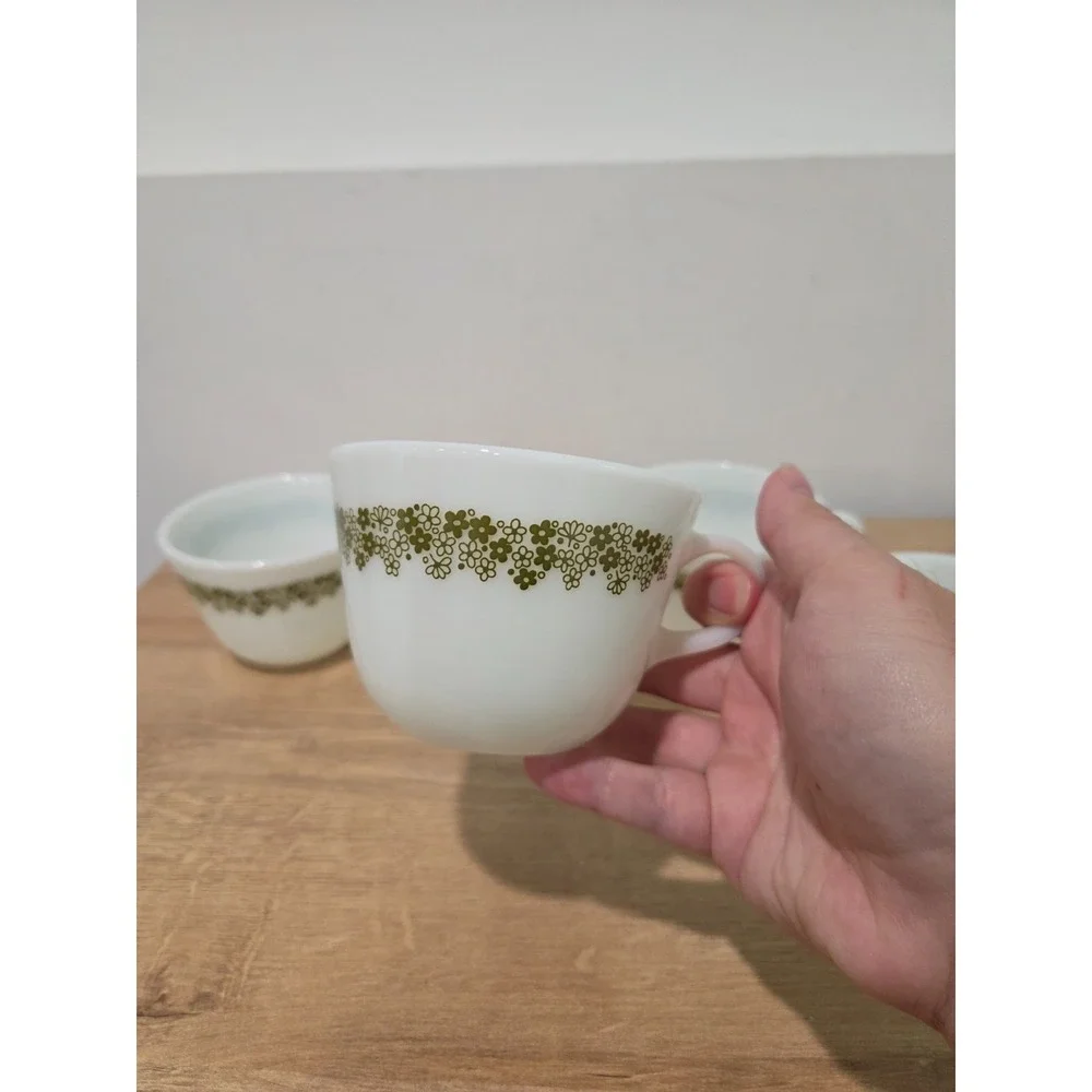 Set Of 4 Pyrex Corelle Spring Blossom Crazy Daisy Green Floral Coffee Tea Cups